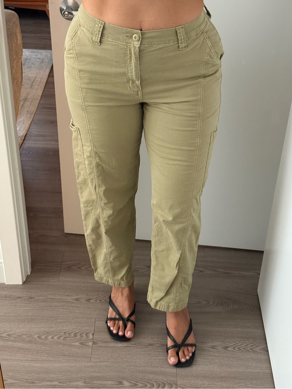 American Eagle Outfitters - Barrel Cargo Pants